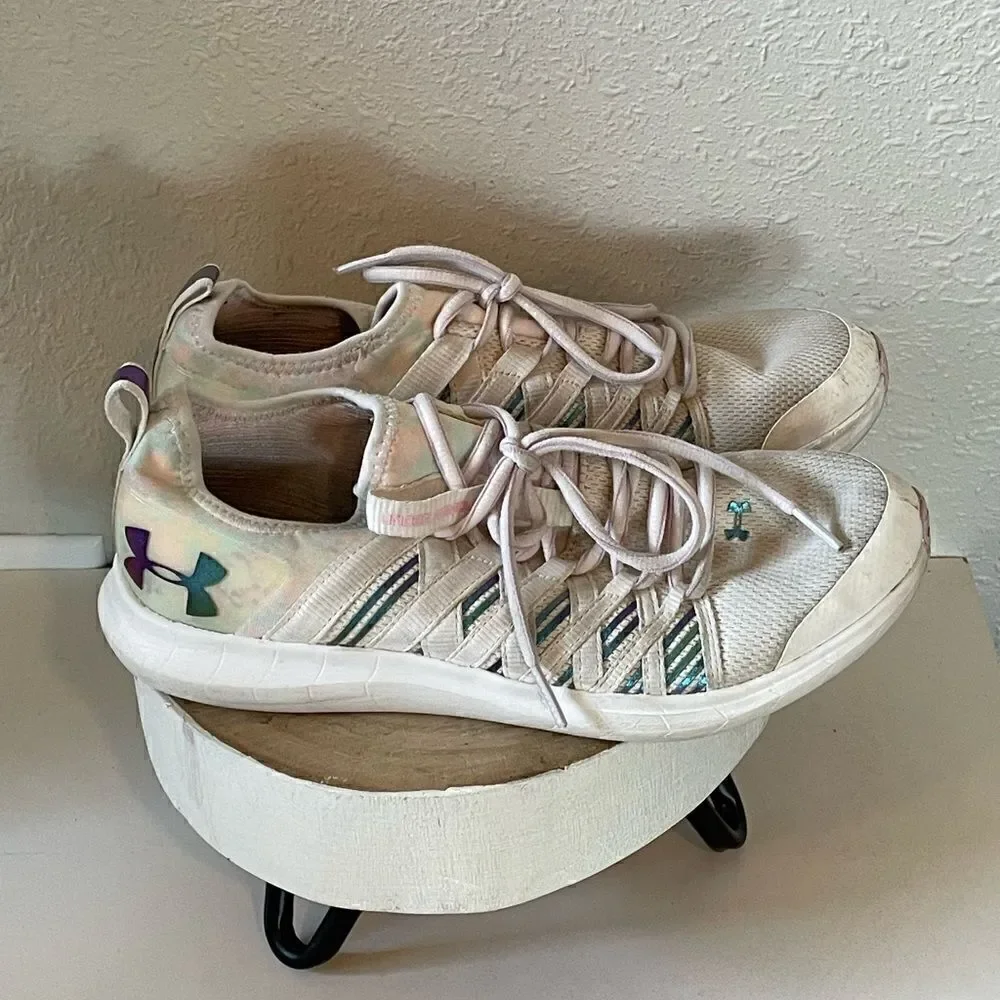 Pre-Loved Under Armour Youth Metallic Rainbow Sneakers Size 6Y